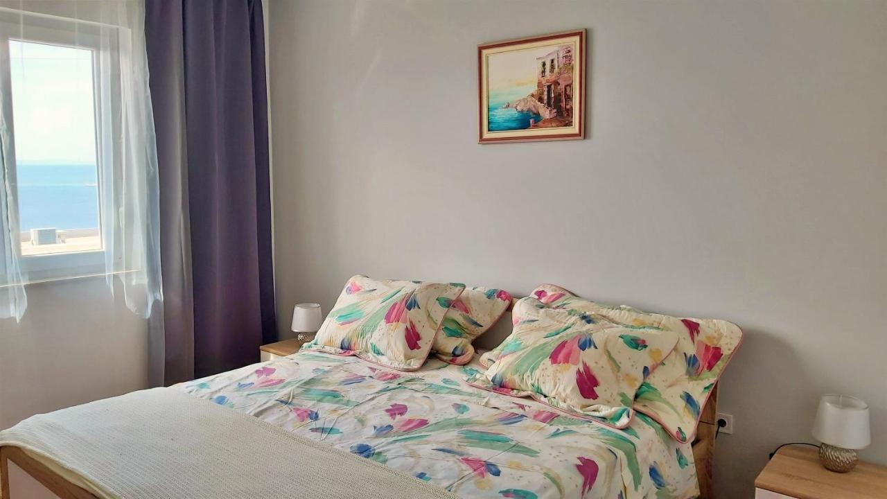 Apartment Cedo Omiš Esterno foto