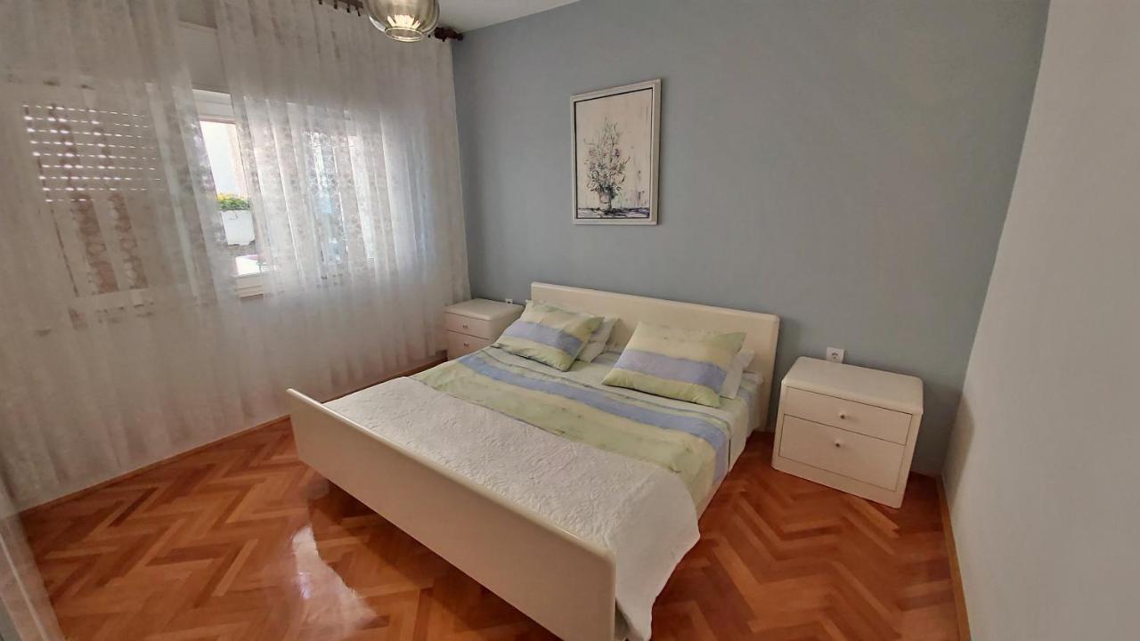 Apartment Cedo Omiš Esterno foto
