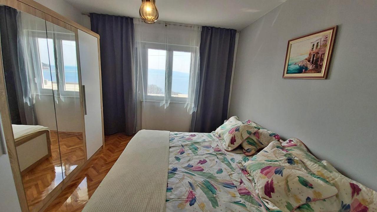 Apartment Cedo Omiš Esterno foto